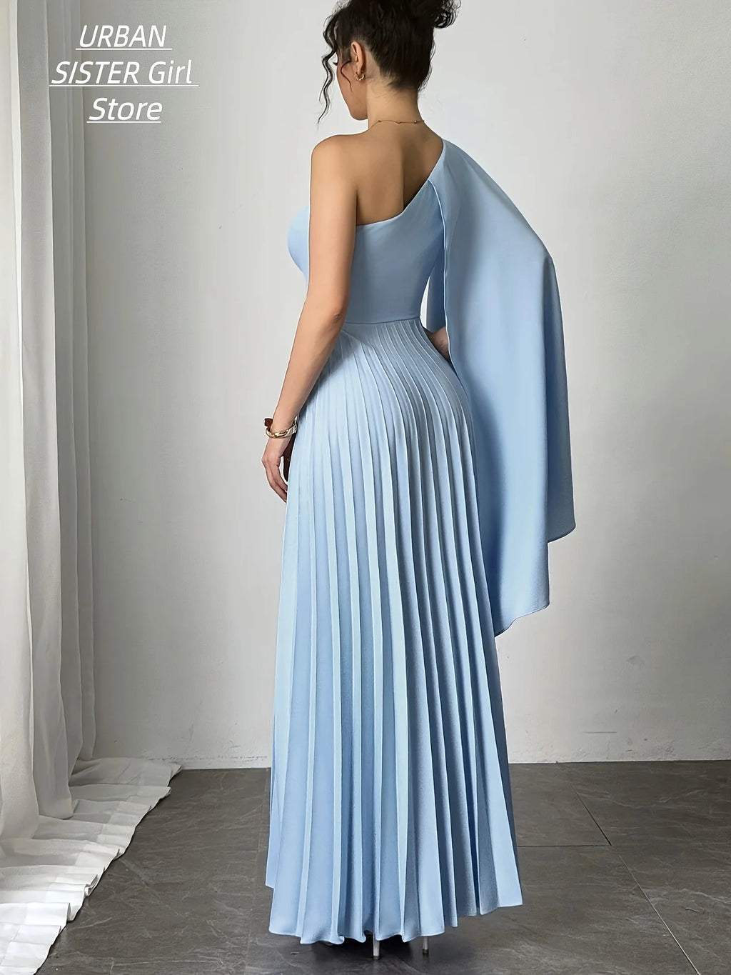 Long Gown Dress, Light Blue One-Shoulder Cape, High-Waisted Full-Length Pleated Floor-Length Style, Light Luxury Minimalist Elegant Style, Suitable for Weddings, Bridesmaids, Guests, Graduation, Prom, Cocktail Parties, Matte