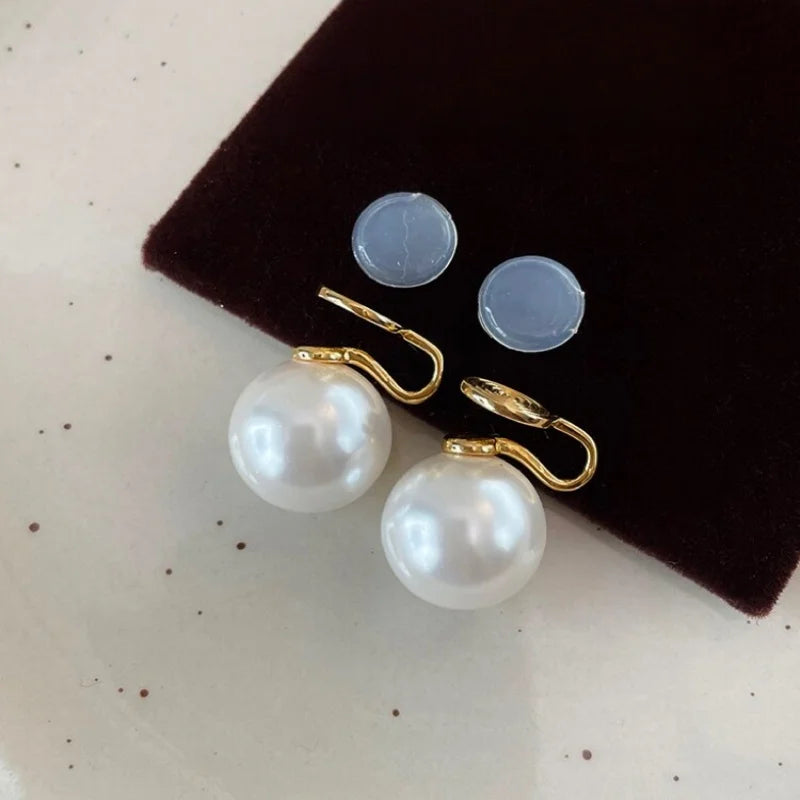 Pearl Non-Pierced Clip-On Earrings Pads for Women 2026 Popular High-End Stud Earrings Non-Painful Alloy