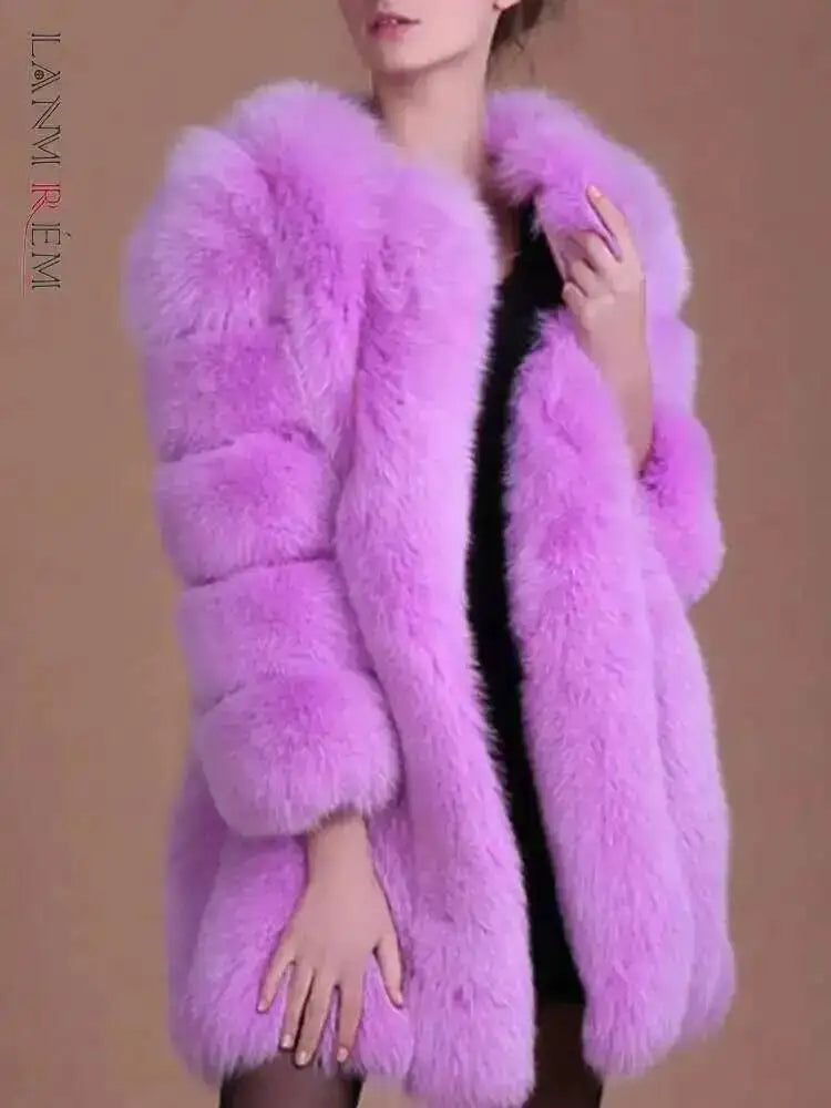 LANMREM 2024 Winter New Faux Fox Fur Coat Women Warm Long Sleeve Solid Color Temperament Luxury Jacket Coat Female Fashion 2W999