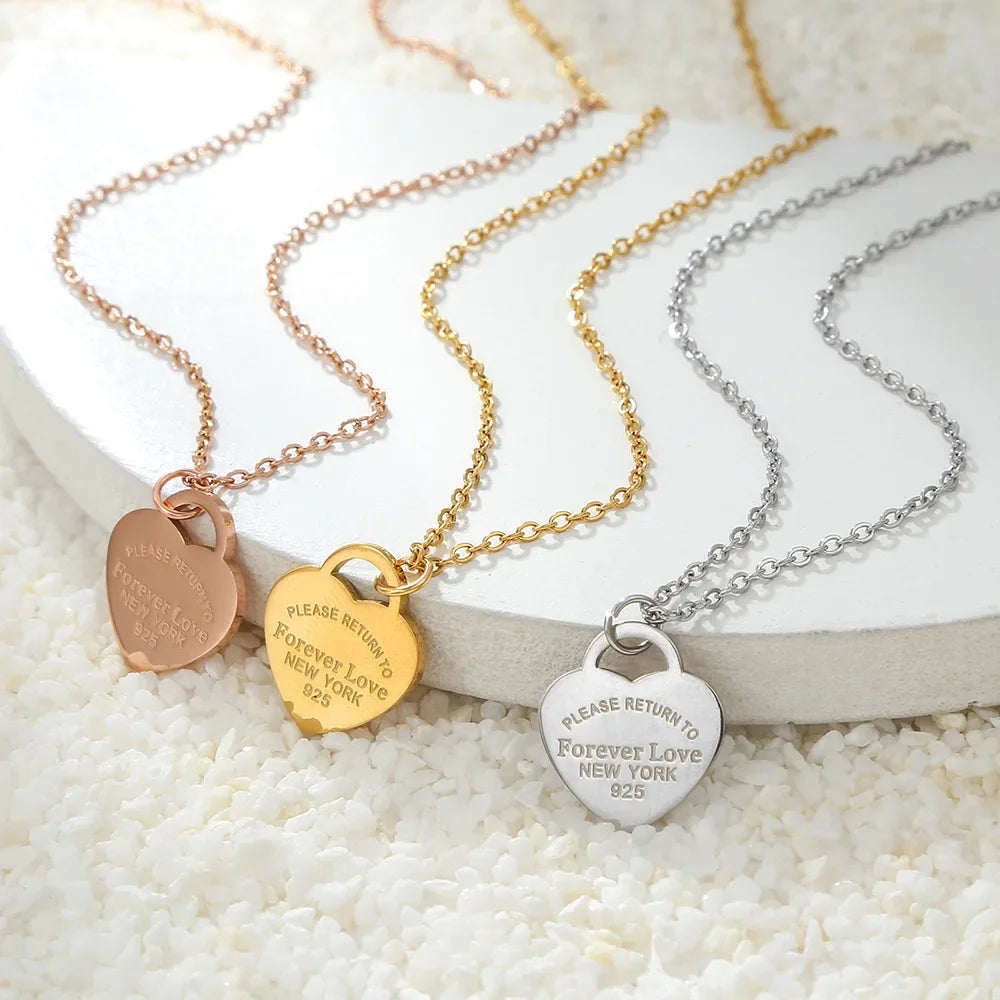 European and American Women's Fashion Titanium Steel Peach Heart Stainless Steel Forever Love Pendant Collarbone Chain Necklace