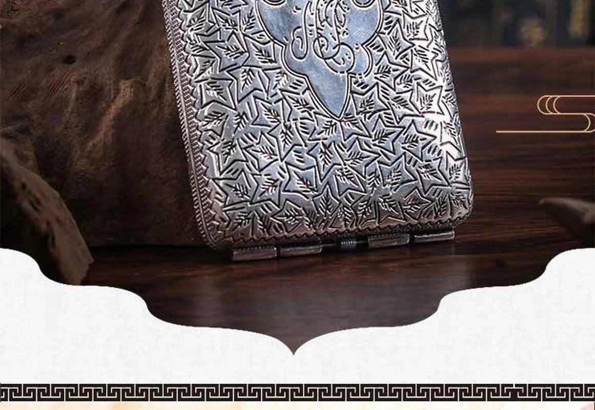 Retro Metal Hand-carved Cigarette Case for 14 Man Cigarettes Peaky Blinders Shelby Style Flick Box Holder Portable Smoking Tools