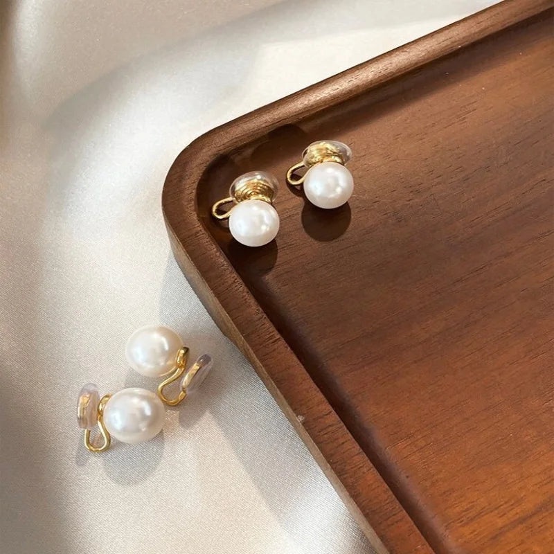 Pearl Non-Pierced Clip-On Earrings Pads for Women 2026 Popular High-End Stud Earrings Non-Painful Alloy