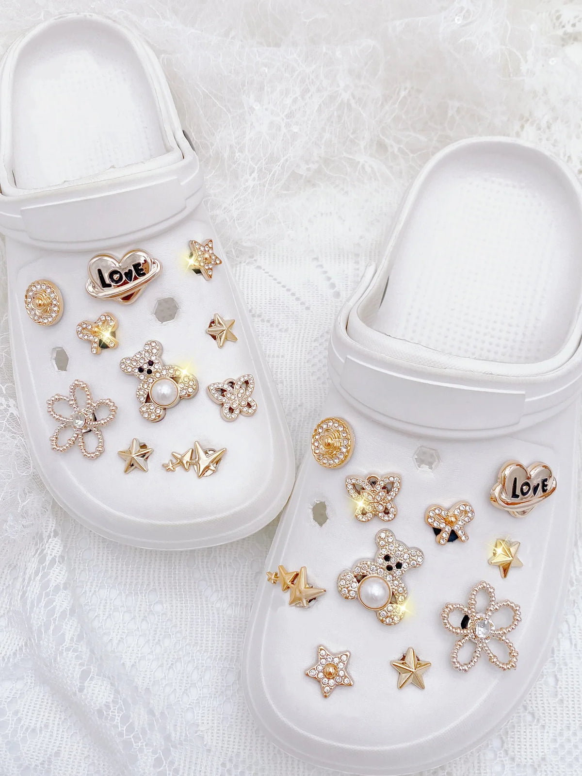 20pcs Trendy Gold Bear & Flower DIY Shoe Charms (ABS). Detachable Clog & Sandal Decorations for All Seasons. Excellent Small Hol