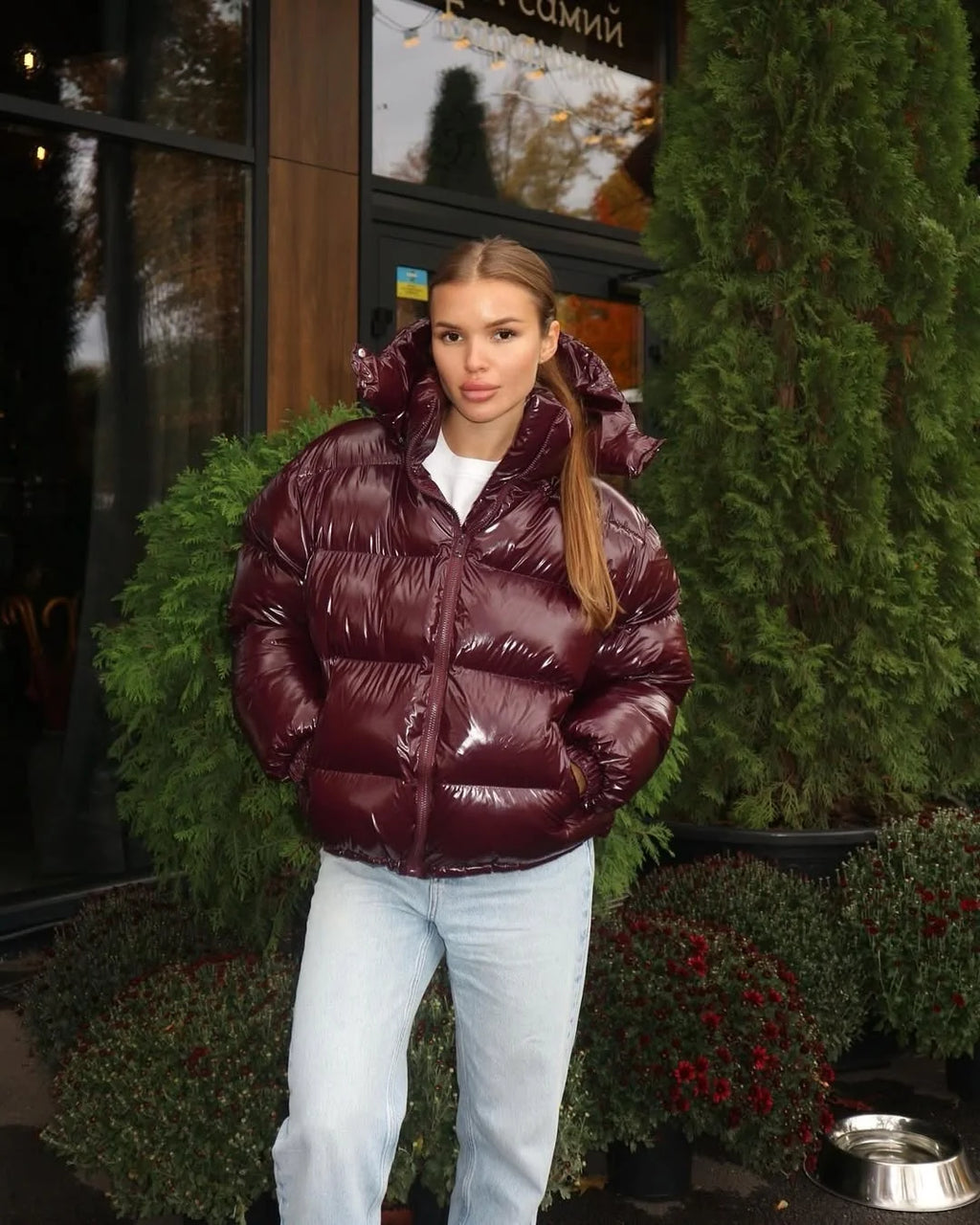 High Street Women's Glossy Zipper Hooded Coats Warm Elastic Waist Pleated Short Cotton Female Jacket 2026 Winter New Lady Outfit