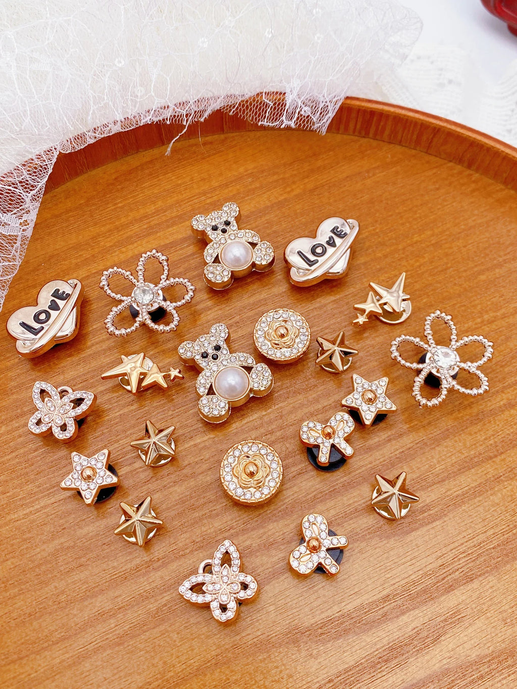 20pcs Trendy Gold Bear & Flower DIY Shoe Charms (ABS). Detachable Clog & Sandal Decorations for All Seasons. Excellent Small Hol