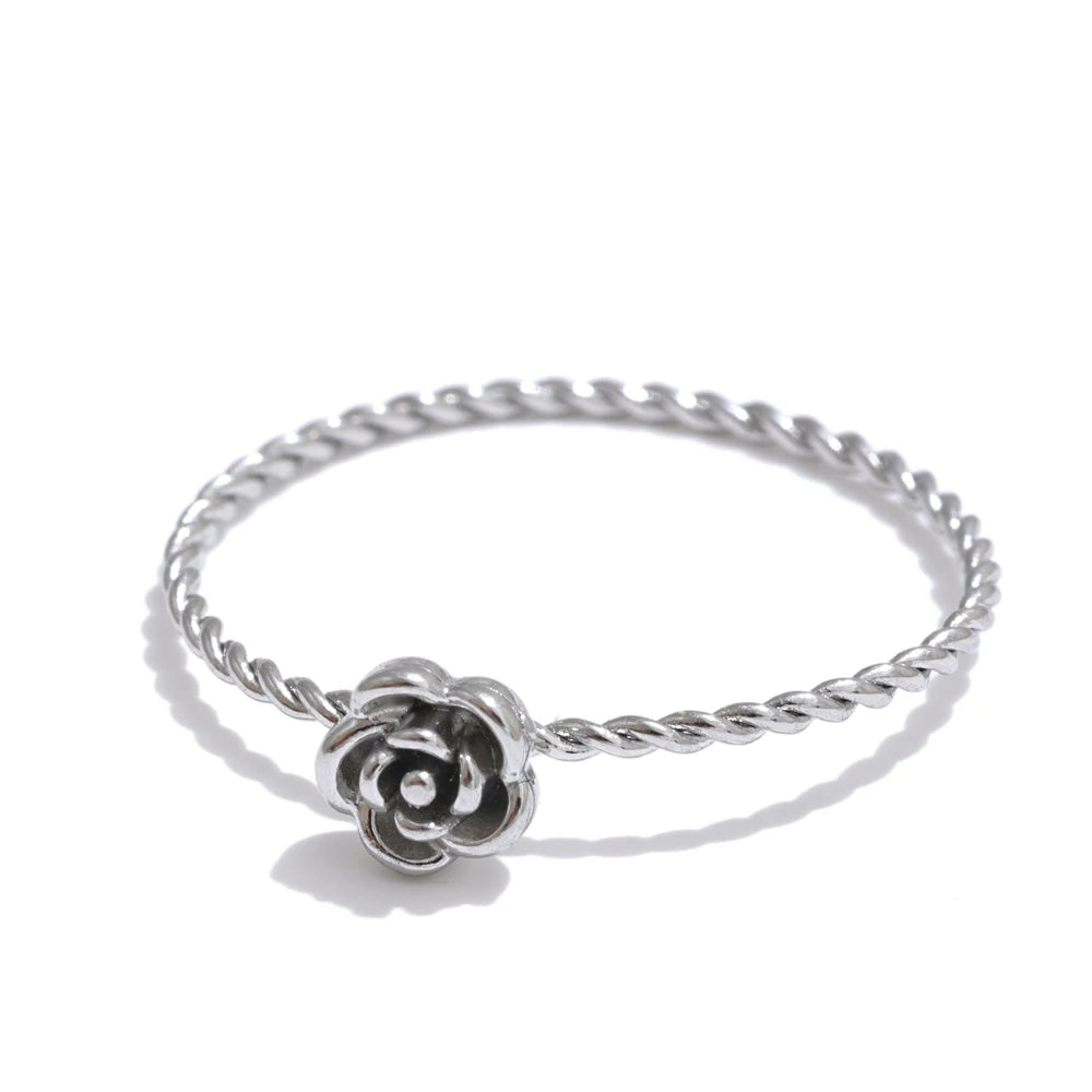 Yhpup 678# Popular Stainless Steel Metal Cast Small Flower Ring Waterproof Fashion Finger Jewelry 18K PVD Plated Wholesale