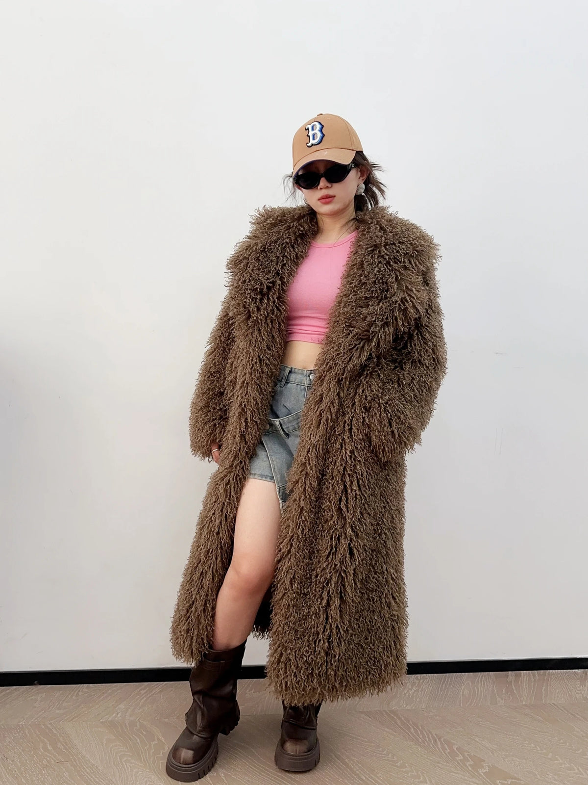 New Colorful Fahionable Faux Fur Mongolian Jacket Long Tailored Collar Plush Winter Coat for Women Elegant Loose Fit Outerwear